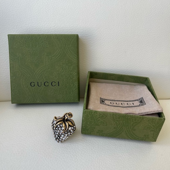 NWT 100% Authentic Gucci Strawberry Motif Ring with Red Crystal Size XS US 5.25 - Picture 4 of 8